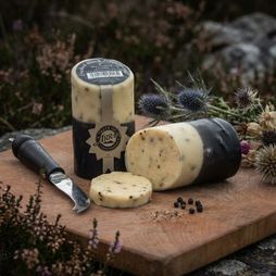 Island Cheese Company Cracked Black Peppercorn Cheddar Cheese (200g)