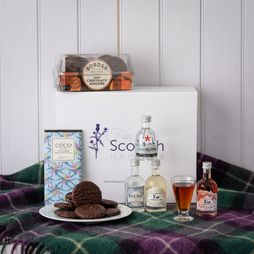 Scottish Gin Treats Hamper