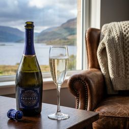 Apericena Prosecco (75cl)