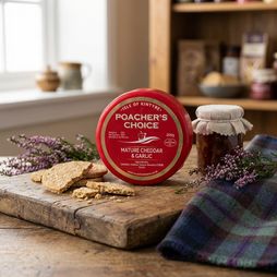 Isle of Kintyre Poacher's Choice Mature Cheddar &amp; Garlic Cheese (200g)