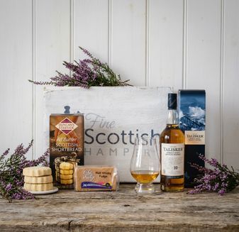 Whisky, Fudge &amp; Shortbread Gift Hamper with Talisker