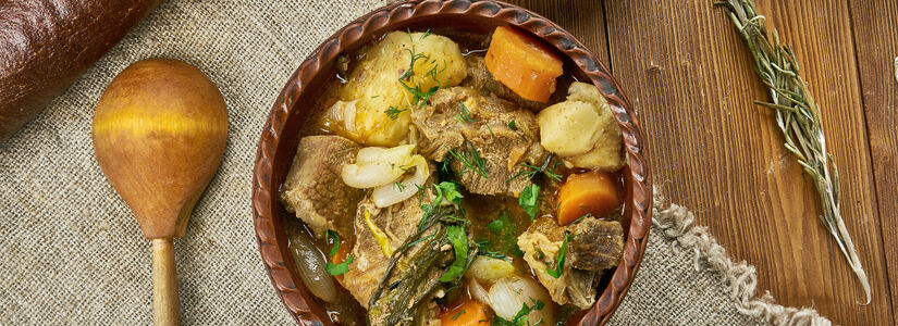 Slow,Cooked,Scottish,Beef,Stew,,Scottish,Cuisine,,Traditional,Assorted,Dishes,