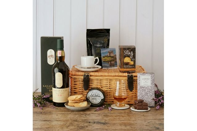 Lagavulin Whisky Gift Hamper
