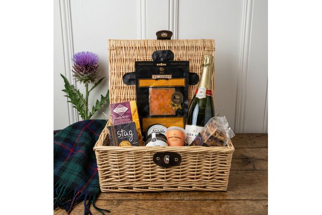 Sumptuous Summer Sun Champagne Hamper